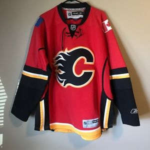 Calgary Flames hockey jersey